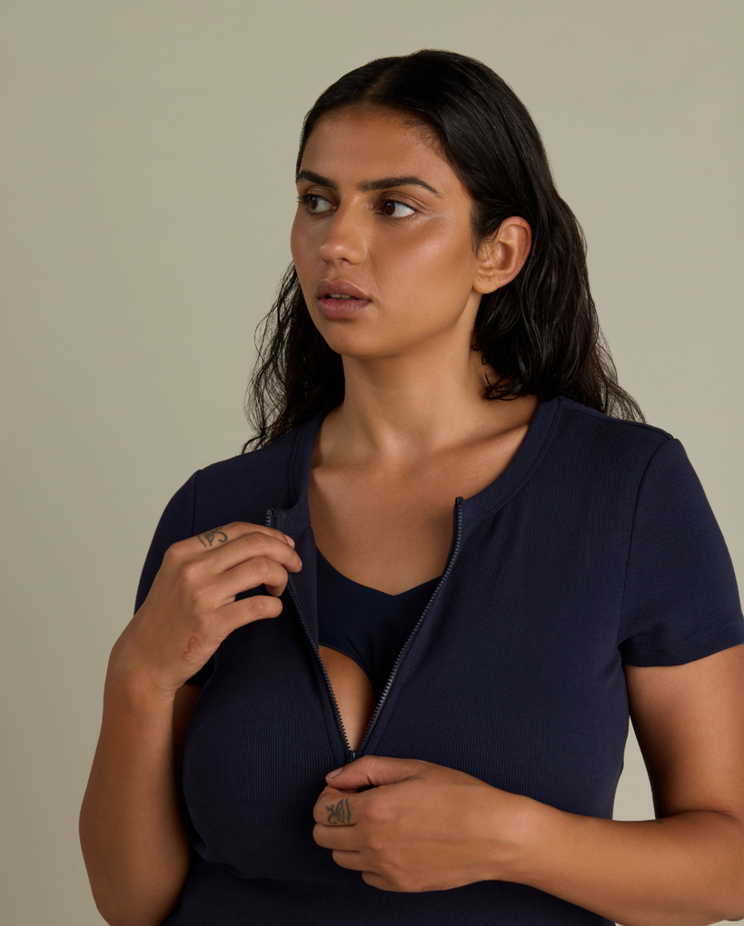 Mays wears size L. Normally wears AU size 14. Cup size 12F.